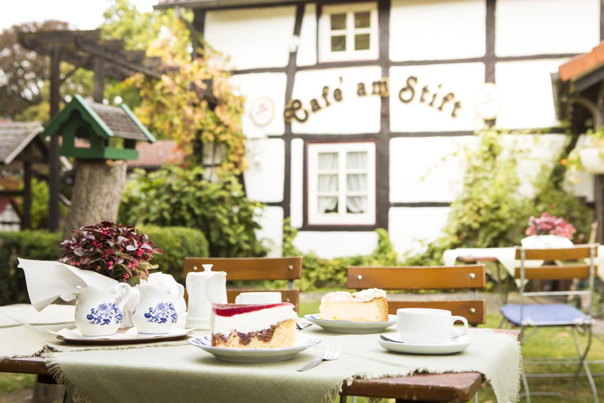 Hotel Cafe Am Stift Hessisch Oldendorf المظهر الخارجي الصورة