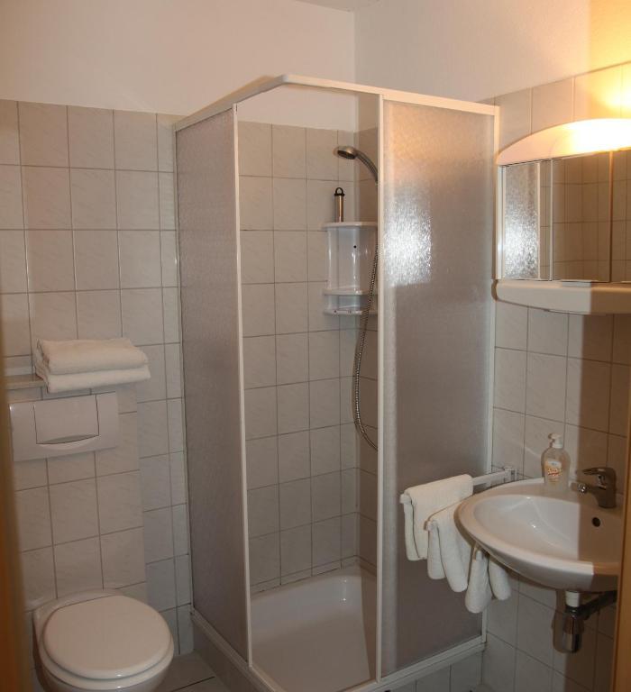 Hotel Cafe Am Stift Hessisch Oldendorf الغرفة الصورة